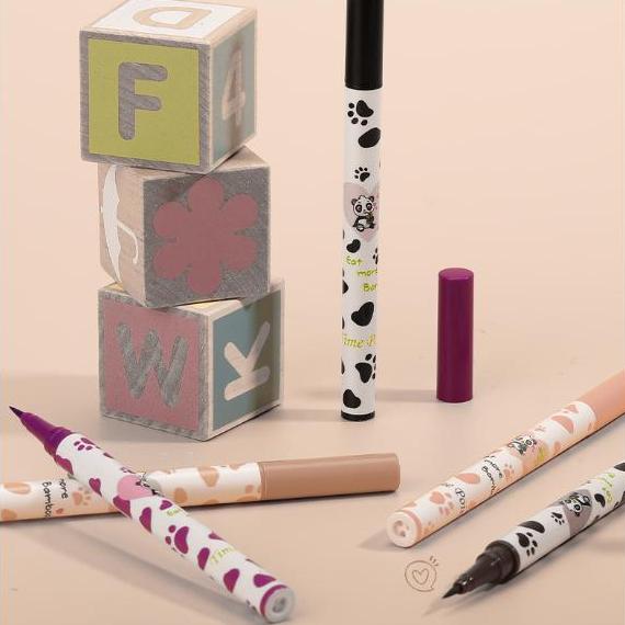 1 stücke Liegen Seidenraupe Eyeliner Stift Tee Braun Flüssigkeit Lidschatten Bleistift Glatt Schnell trocknend Kosmetik Kühe Augen Make-Up schönheit Werkzeuge