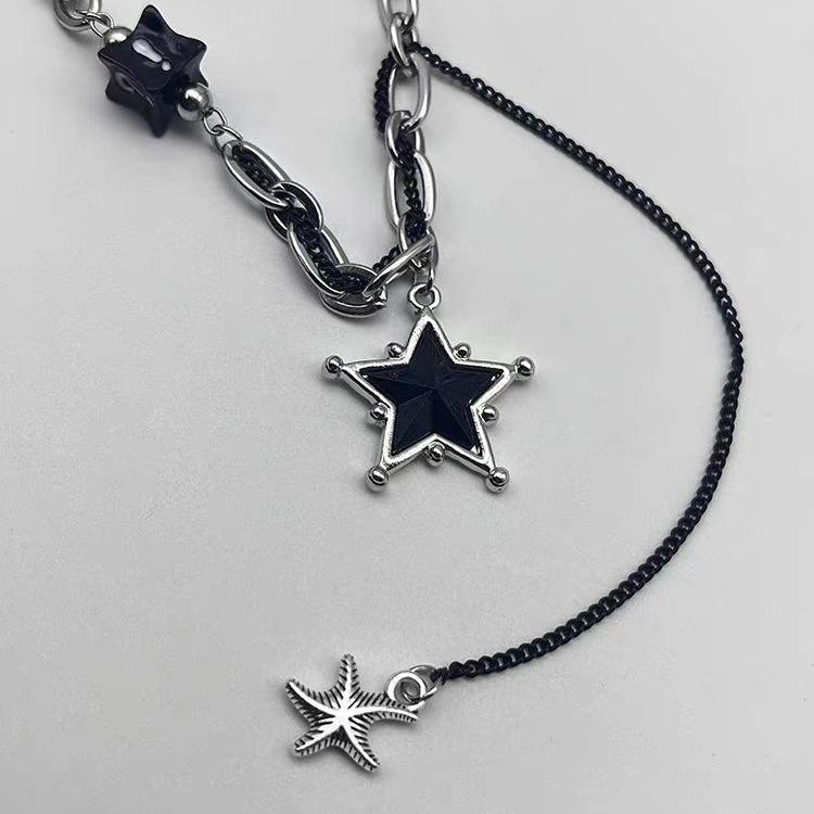 Black star splicing necklace autumn and winter new male and female hip-hop titanium steel sweater chain accessories