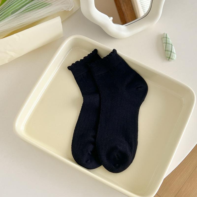 5 Pairs of Women's Summer Thin Breathable Ballet Style Boneless Hollow Lace Socks