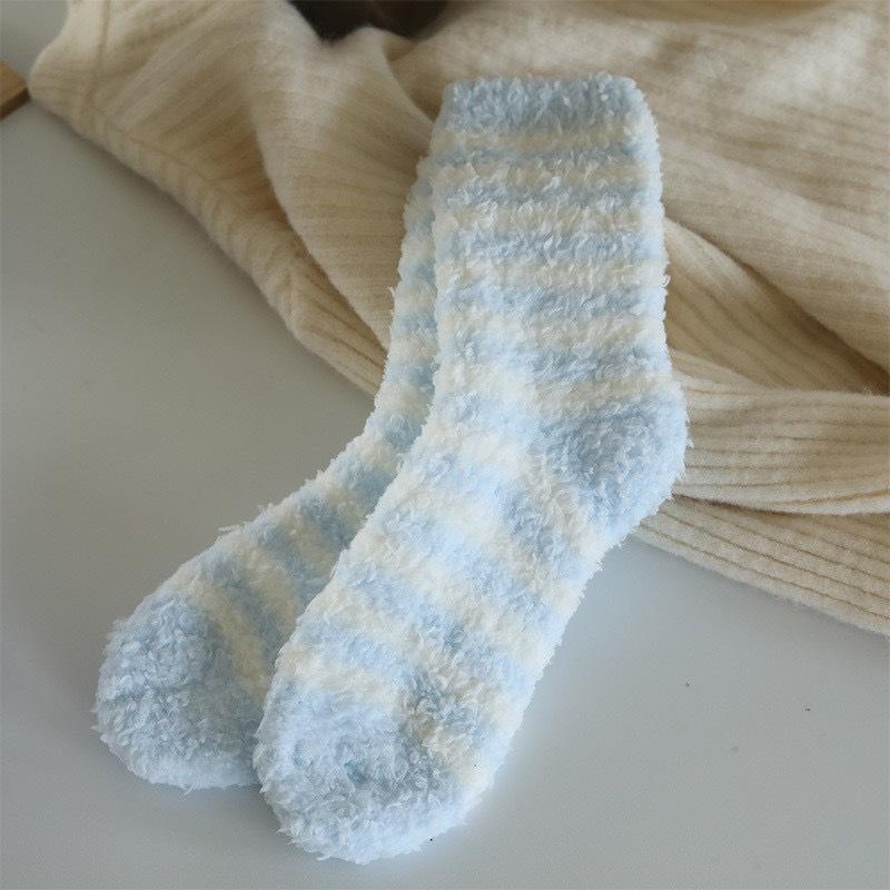 One-click Winter Thick Warm Mid-Calf Lamb Wool Sleep Socks for Women