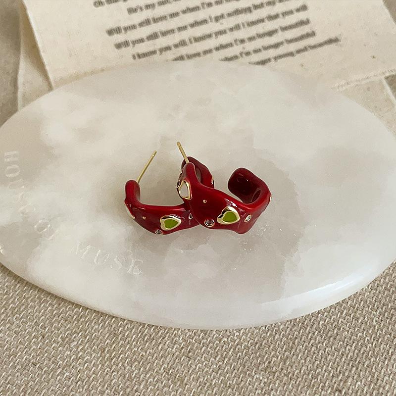 Red Oil Drip Colored Diamond Love Stud Earrings Women'S Unique Design Sense Personality Exquisite Light Luxury Elegant Versatile Earrings