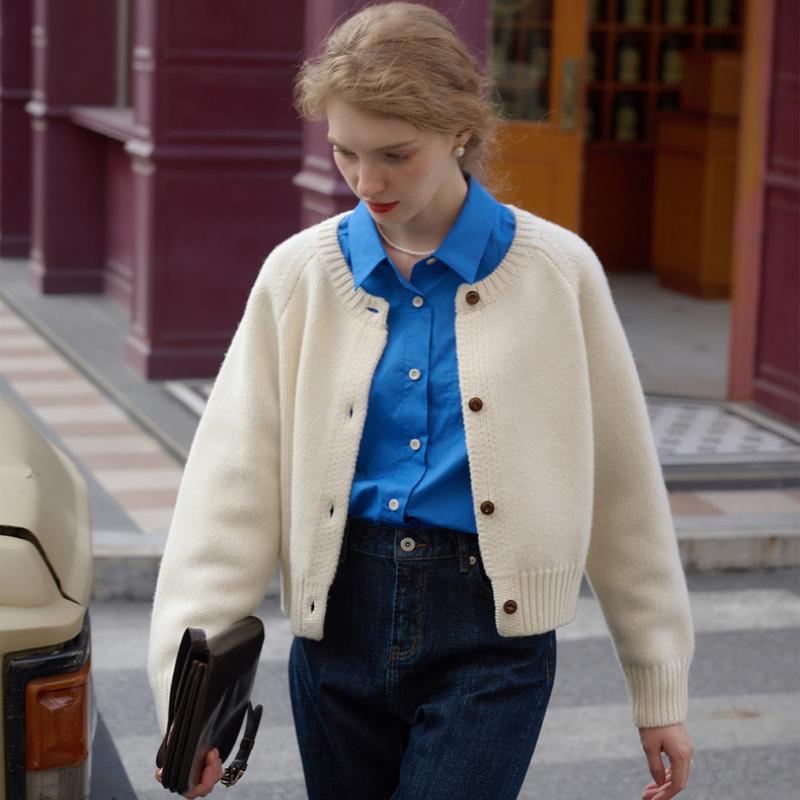 

Модный повседневный вязаный кардиган с круглым вырезом, женская куртка, осенне-зимние винтажные кардиганы, свитер, женские пуговицы, элегантное однотонное трикотажное пальто 24801 One Size бежевый