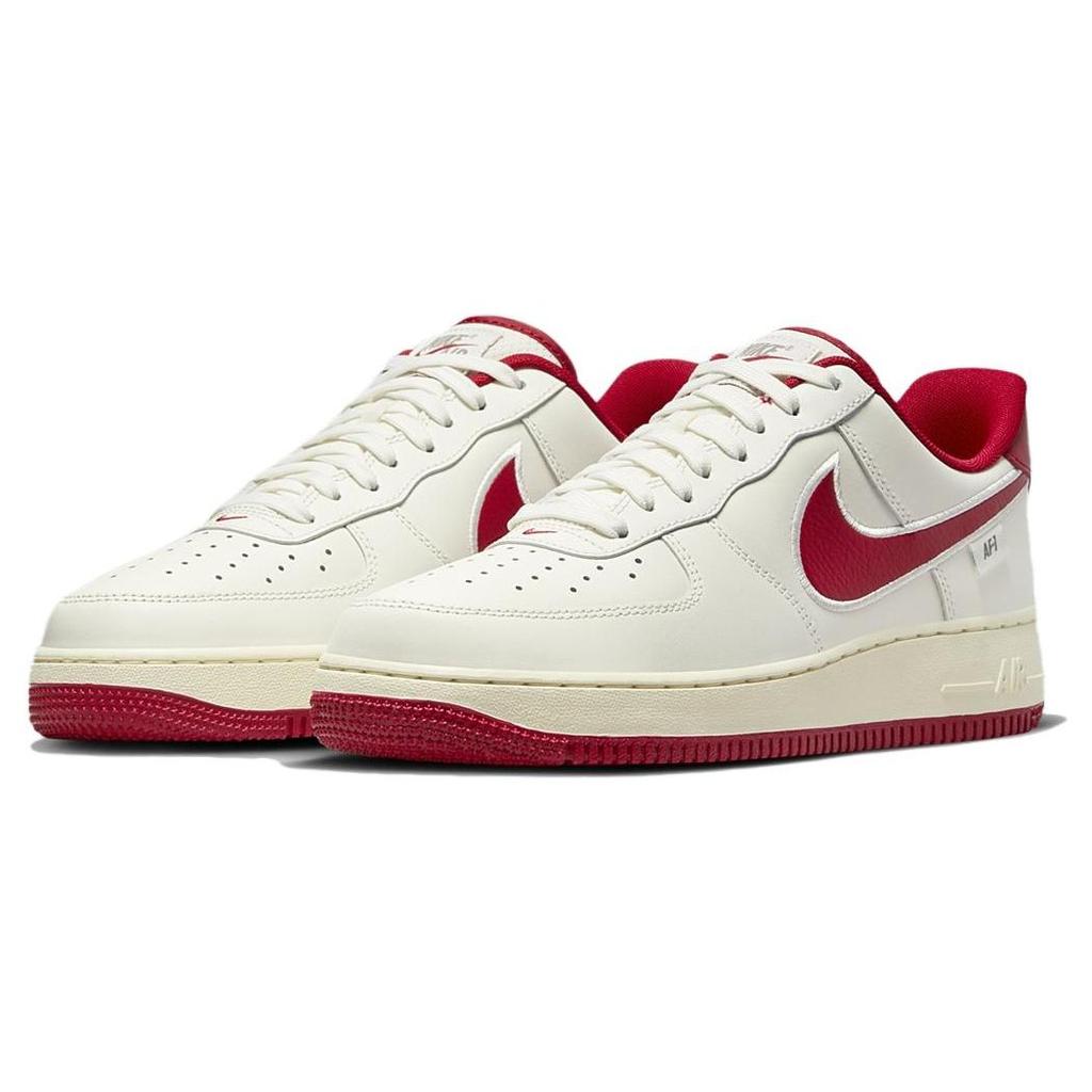 Nike Air Force 1 07 Sail Gym Vermelho Bordado Swoosh Tênis Unissex Creme Coco-Leite Flat-Pewter FV0392-101