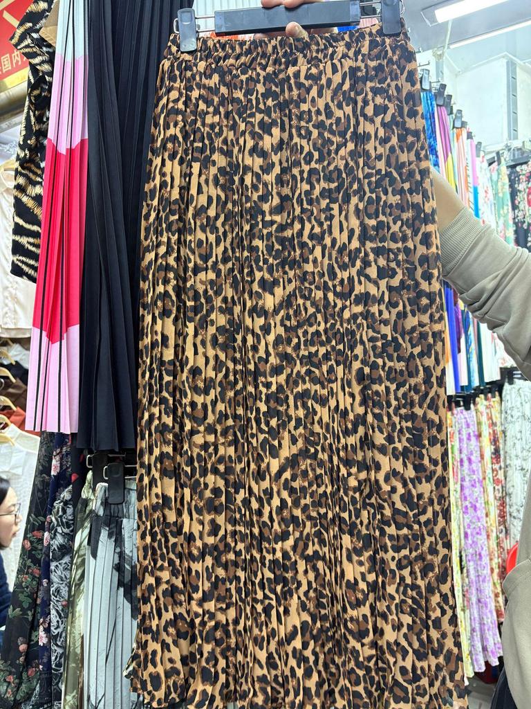 European & American Pleated Print Midi Skirt, Soft Chiffon Fabric, High Waist, Versatile Style