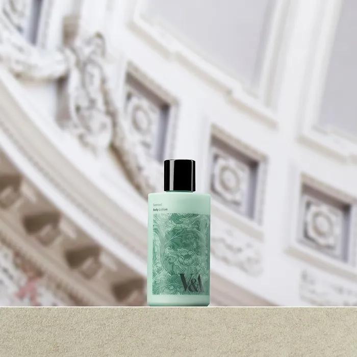 

V&A Парфюмированный лосьон для тела Свежий букет (200 мл)