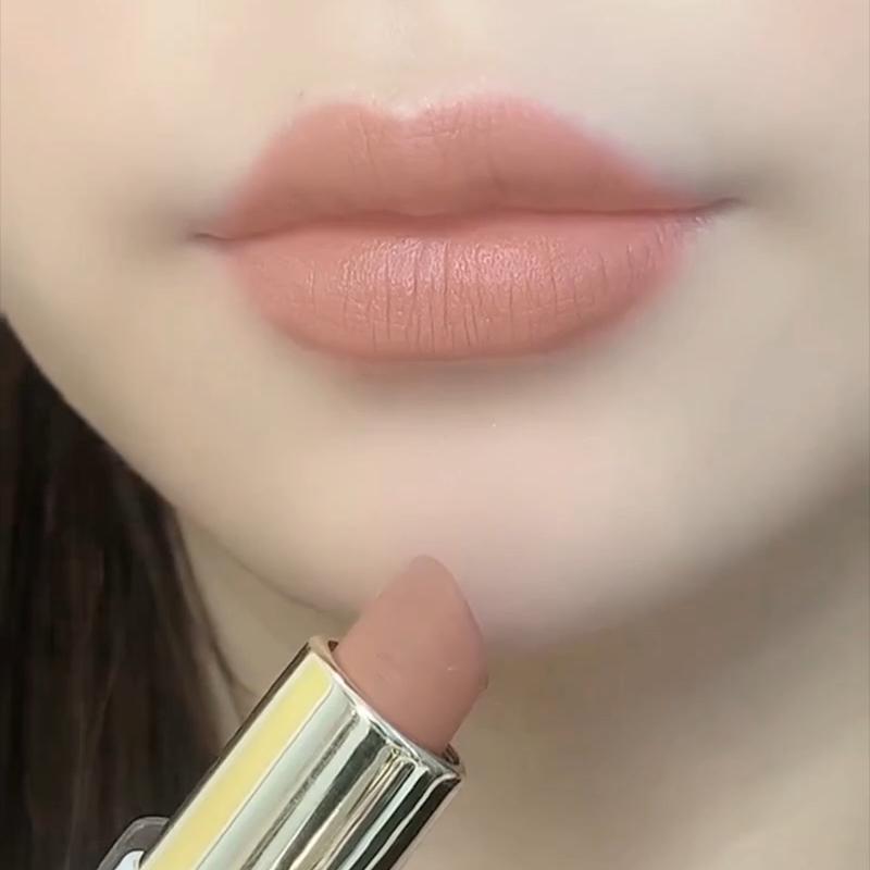 White Peach Cinnamon Milk Tea Any Lip Color Lipstick Raincoat
