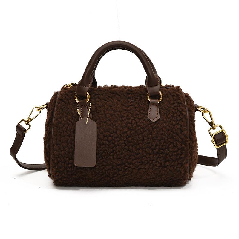 

Lamb wool portable small square bag women s autumn and winter new trendy fashion shoulder bag textured messenger bag