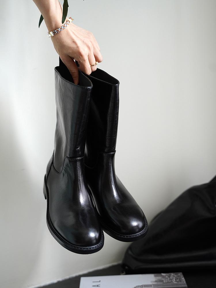 Lammfellversion handgefertigte Zigarettenstiefel Damen 2025 Herbst und Winter neue Lederstiefel mittelhoher Schaft Retro gerade Ritterstiefel Einzelstiefel