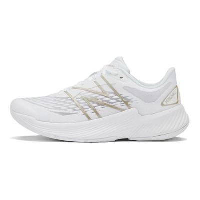NB Vazee Prism Spliced Letter Allacciatura in Tessuto Scarpe da Corsa a Basso Profilo per Lunga Distanza da Donna Sneaker Bianco WFCPZCW2