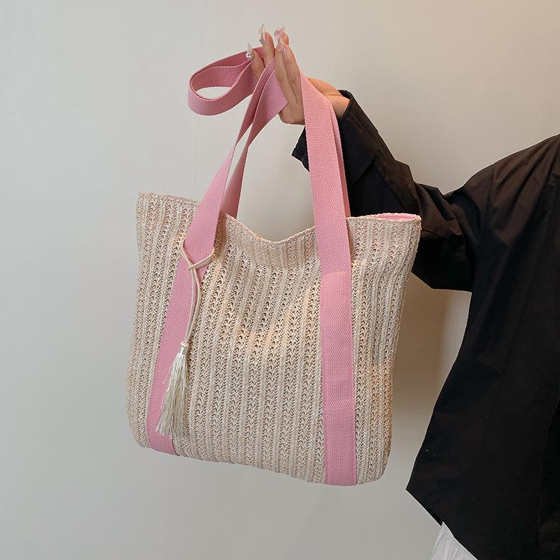 

Woven bag shoulder crossbody straw bag large capacity summer bag new women s versatile casual shoulder handbag