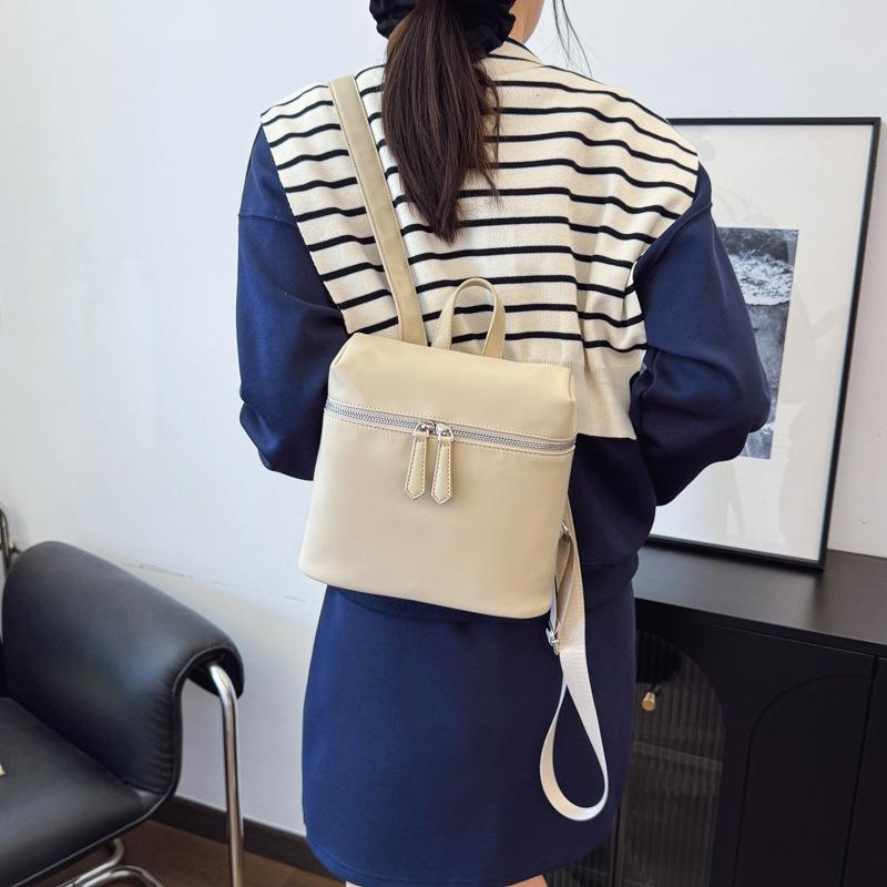 Backpack Women's Fashion Versatile Niche Design New Casual School Bag Lightweight Travel Backpack