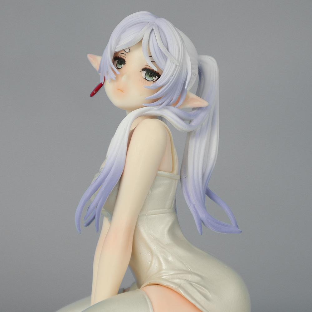 Douyin Frieren Pajama Girl Dashboard Ornament: Hot-Selling, Beautiful Desktop/Stall Figure