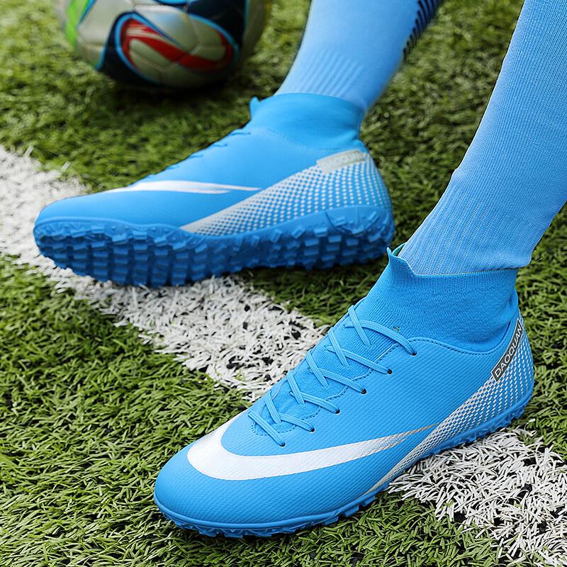 Men's and Women's Non-Slip Outdoor Soccer Cleats with Long Spikes for Turf Training