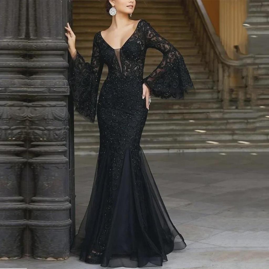 Elegant Black Fishtail Lace Evening Dress - 2025 Summer Collection