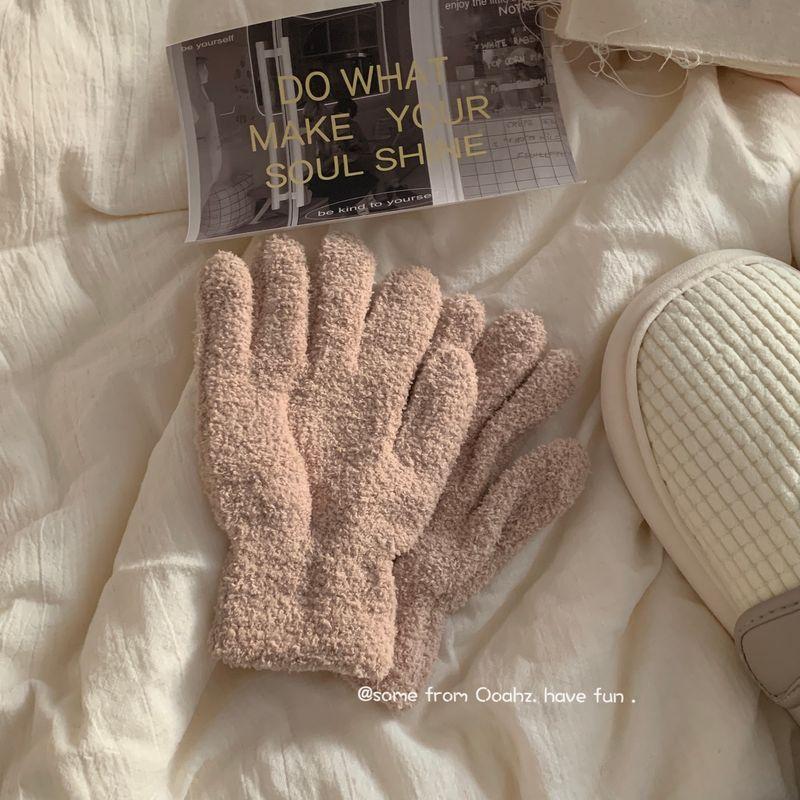 

Пигментная пластина перевернута! Серия Milk Ice Blue ~ Однотонные полубархатные перчатки Осень и Зима Теплые Коралловый бархат Вязаный Полотенце Материал Khakis All yards