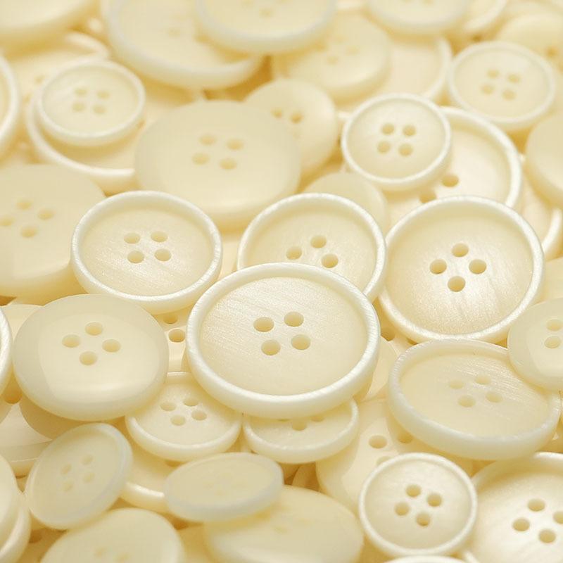 Four-Eye Thin-Edged Resin Buttons, Exquisite Niche Blazer Buttons, Double-Sided Nylon Sweater Decorative Buttons.