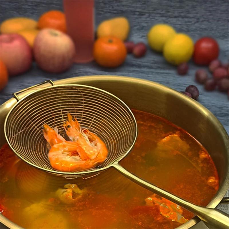 Sítko na horký hrnec Sítko na smažení Lžíce na scezení Lžíce na scezení Naběračka na knedlíčky Naběračka z nerezového drátu na prosakující tekutinu