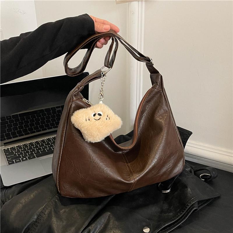 2025 Women's Retro High-End Crossbody Tote: Large-Capacity Fashion Underarm Bag for Commute