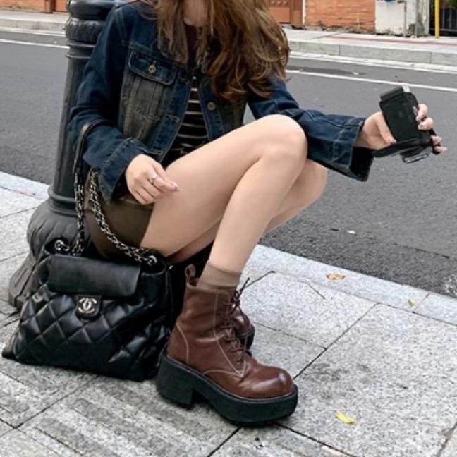 Yuanlitong winter new platform Martin boots women's British style front lace-up cool women's boots wear high-end short boots