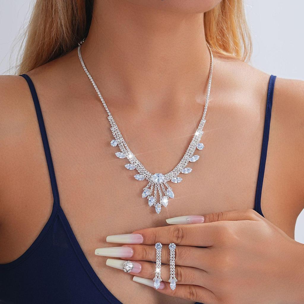Bridal Rhinestone Necklace & Earrings Set - Evening Wedding Jewelry Accessories