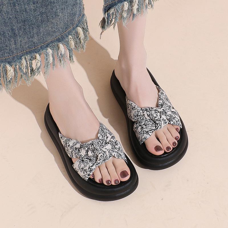 Fashion Shoes Woman Summer Thick Bottom New Chinese Style Slippers Breathable Outdoor Fashion Printed Cross Beach Shoes for Women