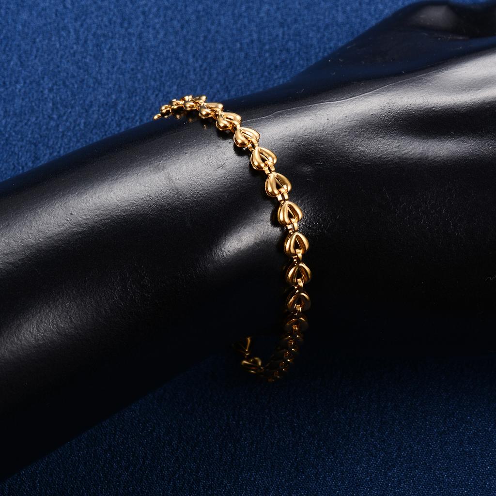 4mm Niedliches Edelstahl Herz Liebe Armband Glied Handkette für Frauen Mädchen Goldfarbe Armreif Fußkettchen Metallschmuck Geschenk