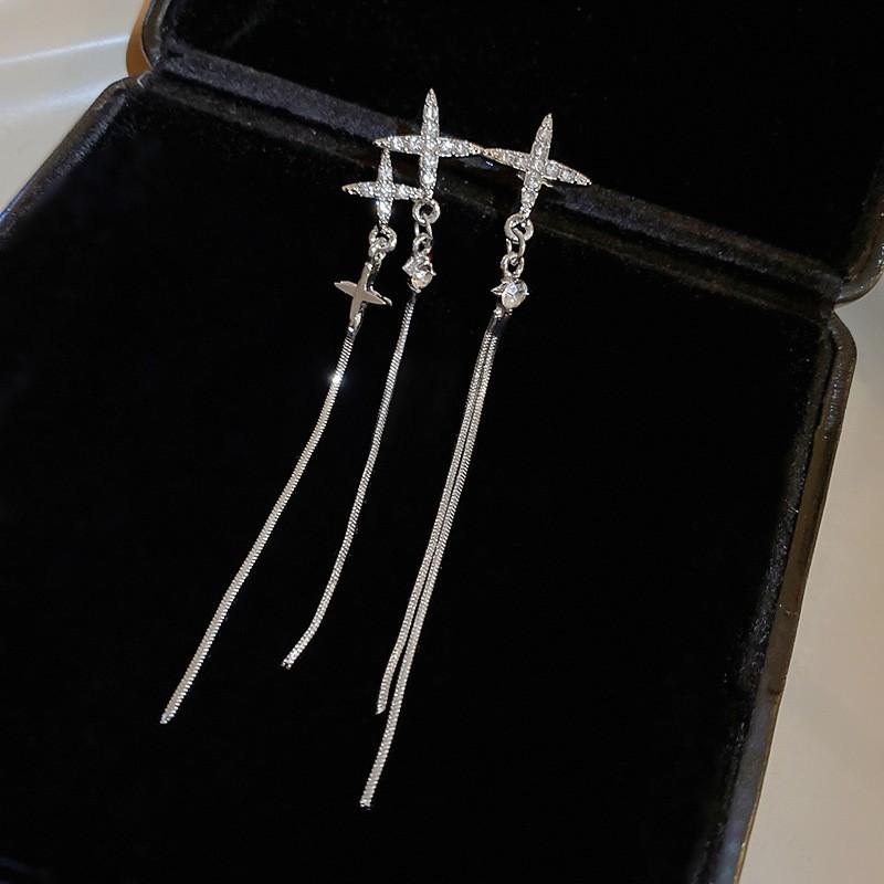 Silver Needle Super Flash Diamond Leaf Fringed Stud Earrings Temperament Earrings Women's Niche Design Earrings Light Luxury High Sense