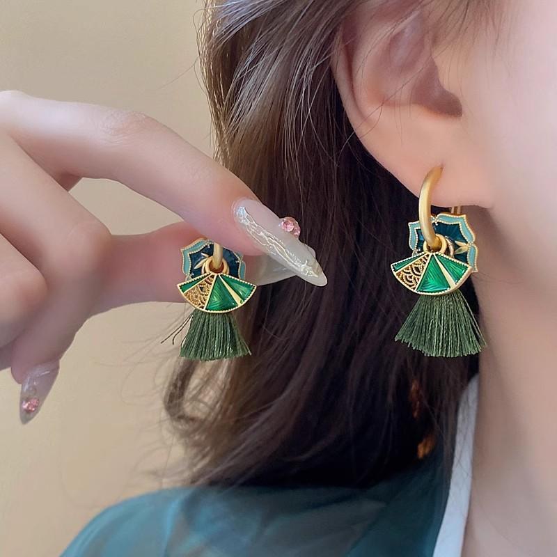 Retro Fashion Enamel Drip Glazed Fan Earrings One Size