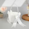 Westlicher Stil Hochzeit Perlen Griff Blumenkorb Schleife Satin Weiß Westlich Rustikal Schleife Hochzeit Blumenkorb Für Blütenblätter
