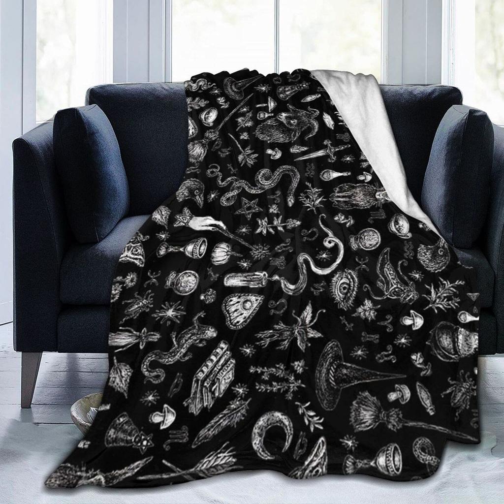 Halloween Witchy Witch Blanket Flannel Throw Blanket Lightweight Soft Cozy Sofa Bed Blanket for Men Women Teens Halloween Gifts