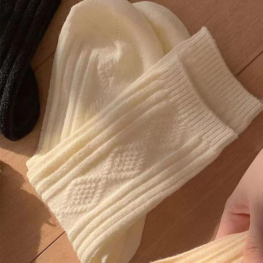 Rhombus Wool Retro Twist Medium Tube Simple Warm Brown Stacking Socks Stockings