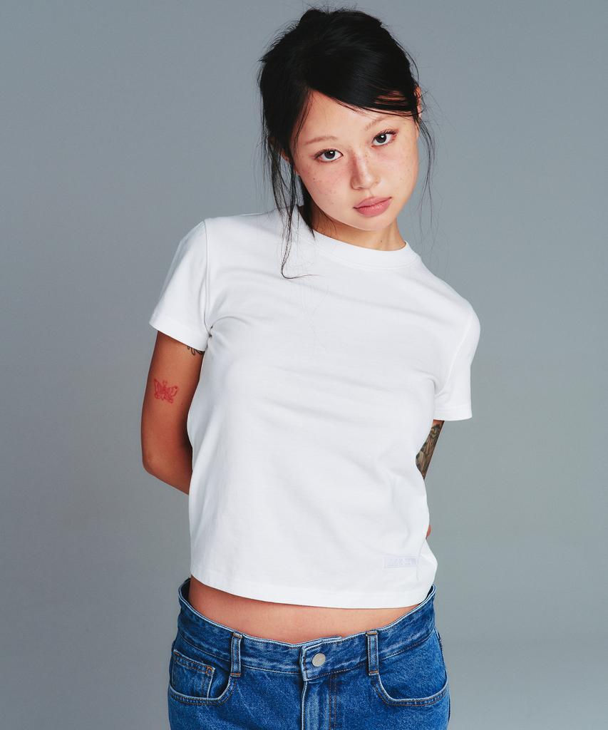 AMES-WORLDWIDE Classic Basic Tee White