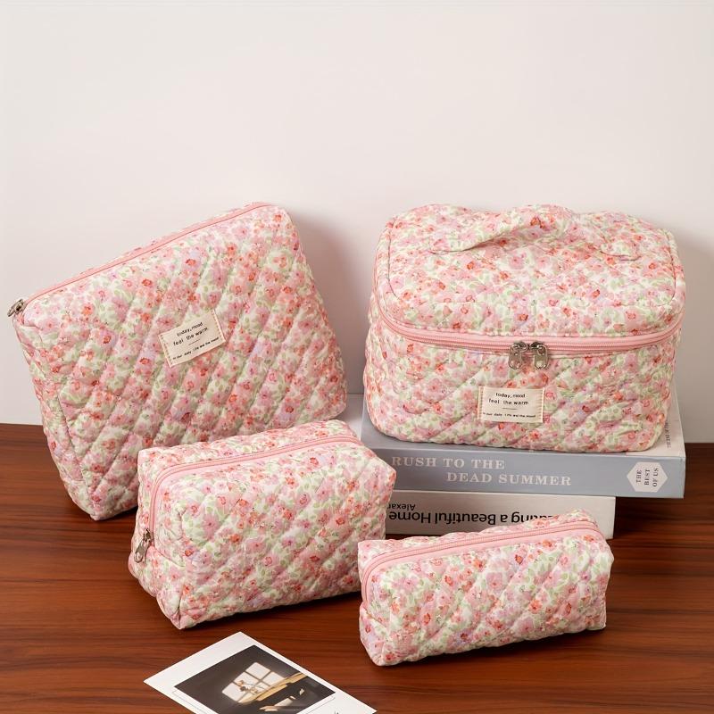 Floral Quilt Design Cosmetic Bags for Women Stylish Travel Organizer Pouches with Zipper Closure Perfect for Makeup Essentials
