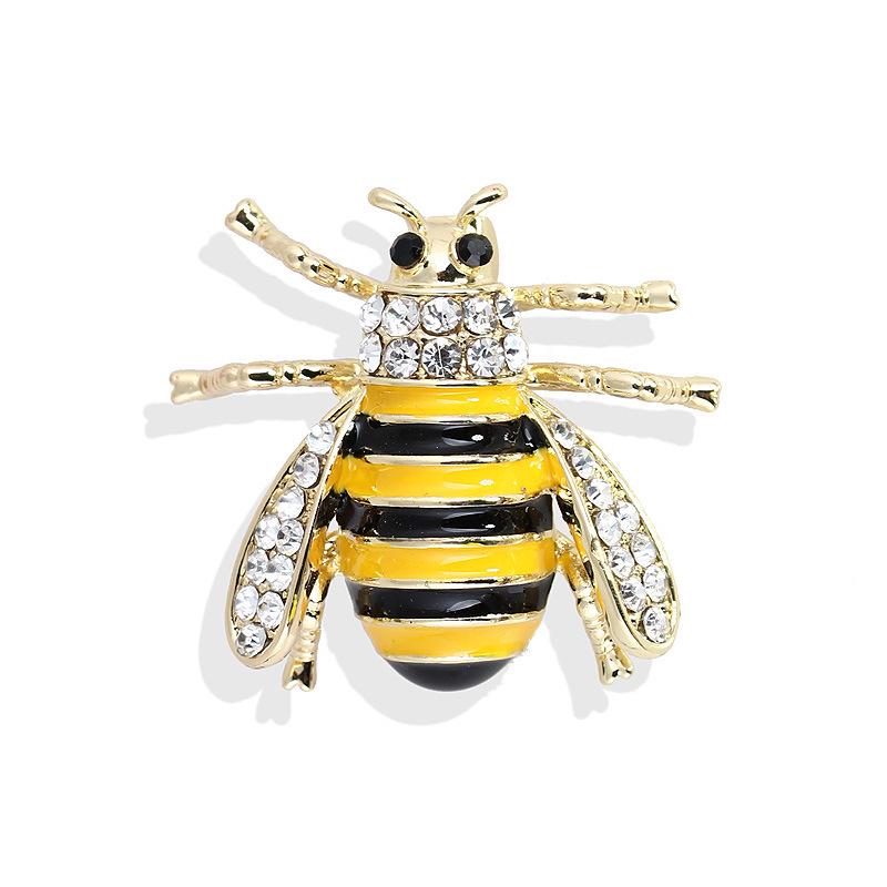 Exquisite Yellow Bee Rhinestone Brooch: Cute Insect Lapel Pin Accessory