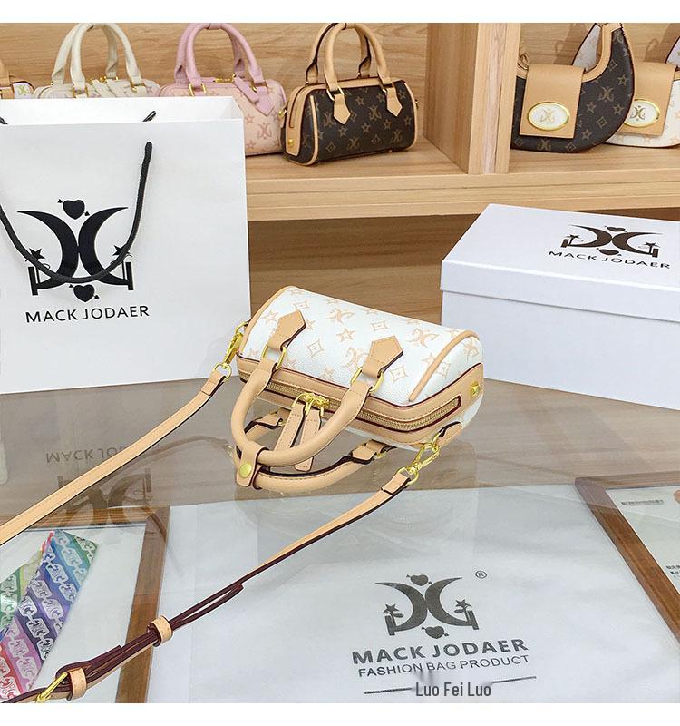 Dámská sladká crossbody kabelka Boston - Nová luxusní kabelka