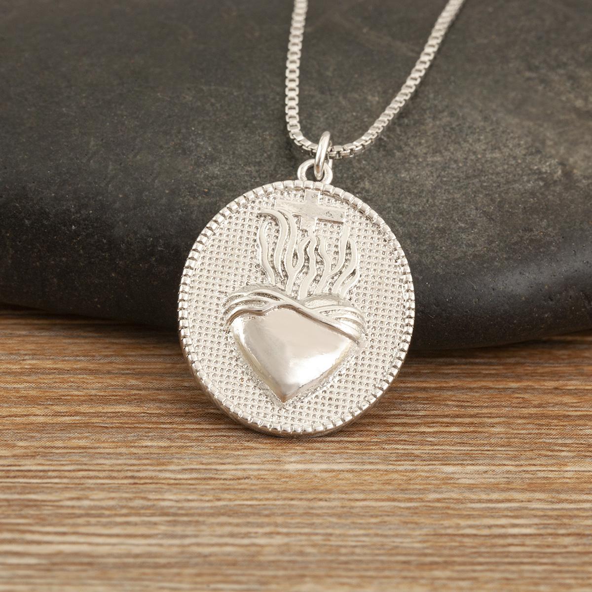 

Nidin Vintage Sacred Heart With Flames Pendant Necklace For Men Women Oval Shape Copper Christian Religious Style Jewelry Gifts