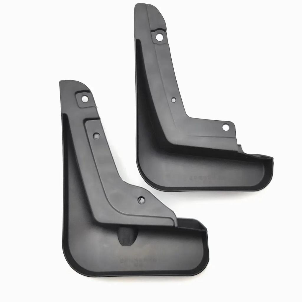 2020 Ford Escape Prémiové zástěrky kol