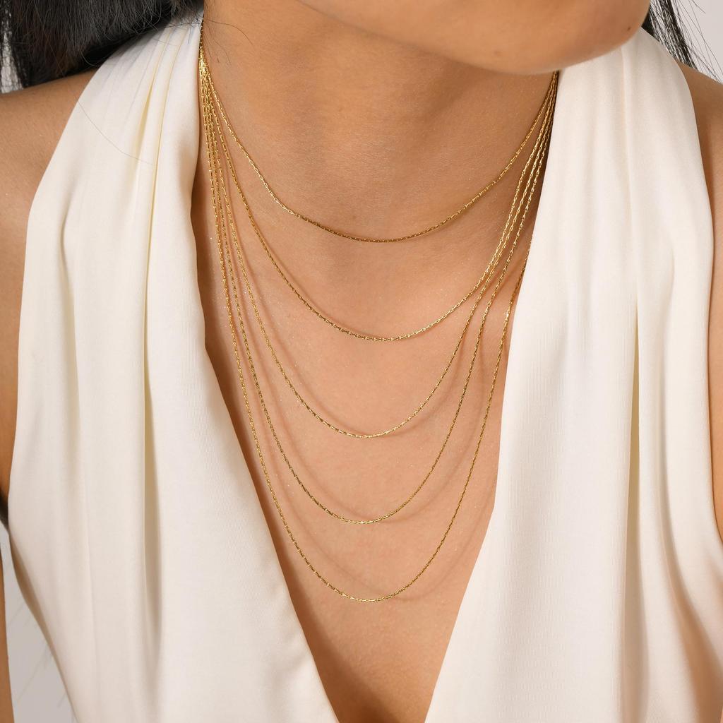 Mehrschichtige dünne Halsketten Minimalistisch für Damen Zierlich Vergoldeter Edelstahl Stapelbare Ketten Halskette Schmuck