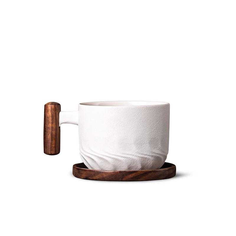 

130ml Ceramic Coffee Mug With Wooden Handle Heat-resistant Kungfu Teacup With Coaster Kungfulatte Cappuccino Espresso Cup 130ml білий