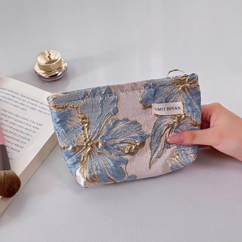 

Ramie Cotton & Linen Embroidered Cosmetic Bag - Portable Canvas Storage for Lipstick, Skincare & Toiletries