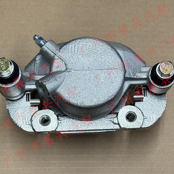 L0300060038A0 for Beijing Foton Xiangling: front brake caliper, master cylinder, and related accessories.