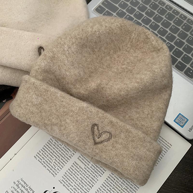 

Шляпа женская осенне-зимняя теплая шерстяная шапка большой окружности головы свободная для лица маленькие ушки вязаная холодная шапка average size (54-60cm)