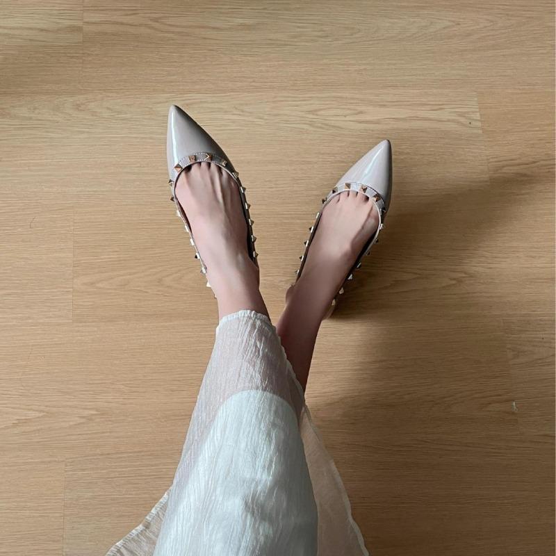 Sheepskin version inner height increase of 5 cm rivets light mouth nude pointed temperament single shoes women's versatile commuter shoes