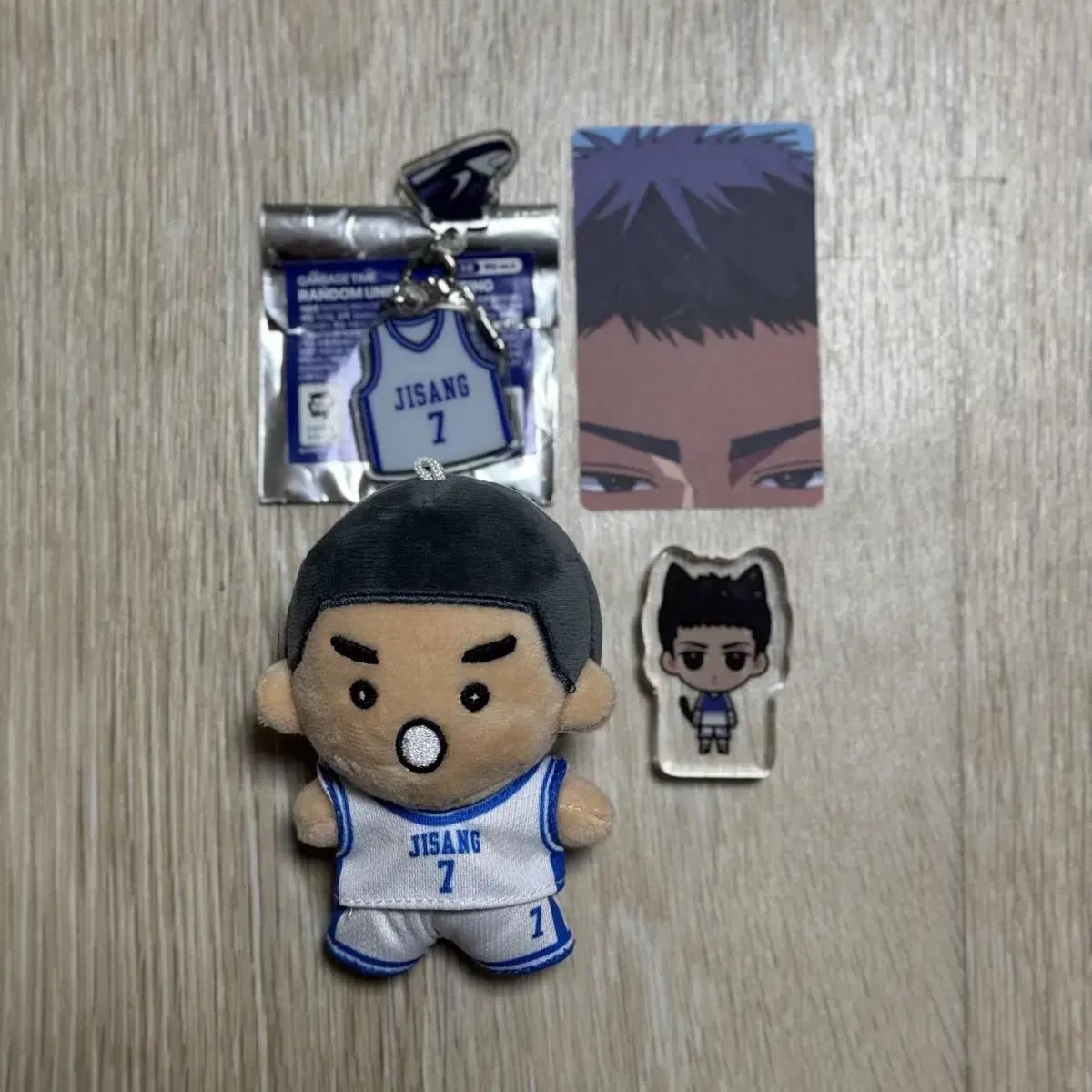 

Kim Da-eun s Little Doll Uniform Key Ring Gapta Garbage Time