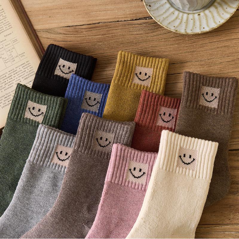 Women's Thickened Terry Socks - Anti-pilling, Non-slip, Mid-calf, Warm Autumn/Winter Floor Socks