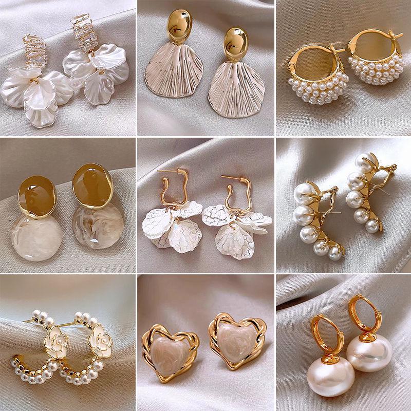 2025 New French Pearl High-End Luxury Earrings for Women - Unique Niche Design, Hot-Selling Studs