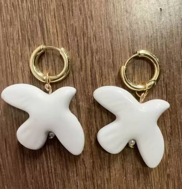 White Peace Dove Pendant Necklace for Women Vintage Metal Geometric Round Ear Hoop Jewelry Girls Gift