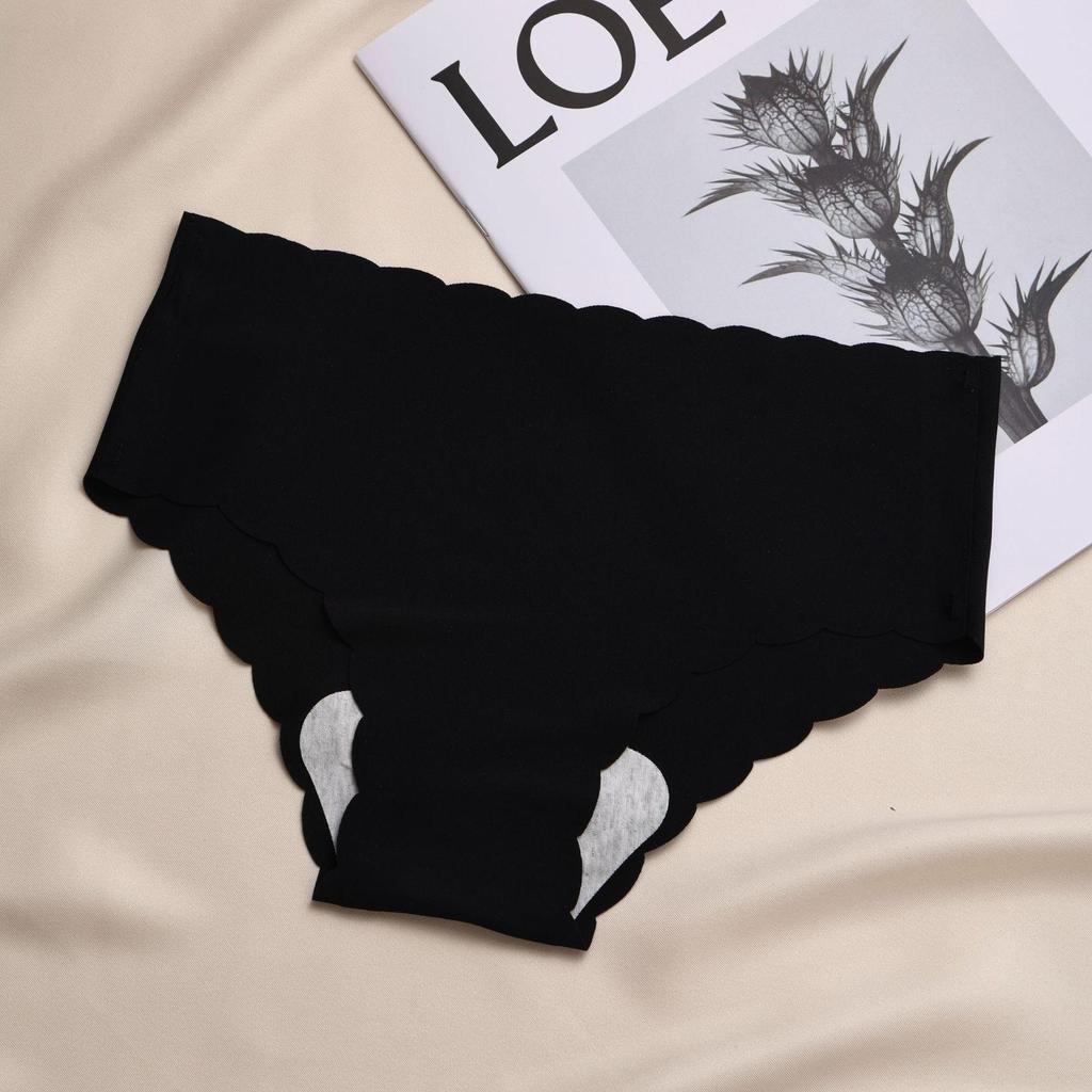 Ice Silk Seamless Low-Waist Women's Panties, Breathable with Pure Cotton Crotch, Butt Lifting, Slim Fit for Young Ladies.