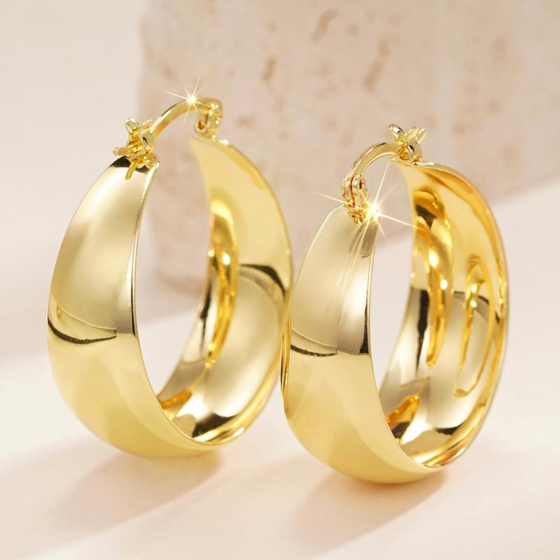 Huitan Luxury Gold Color Big Metal Round Circle Statement Earrings For Women Wedding Party Daily Elegant Accessories Jewelry