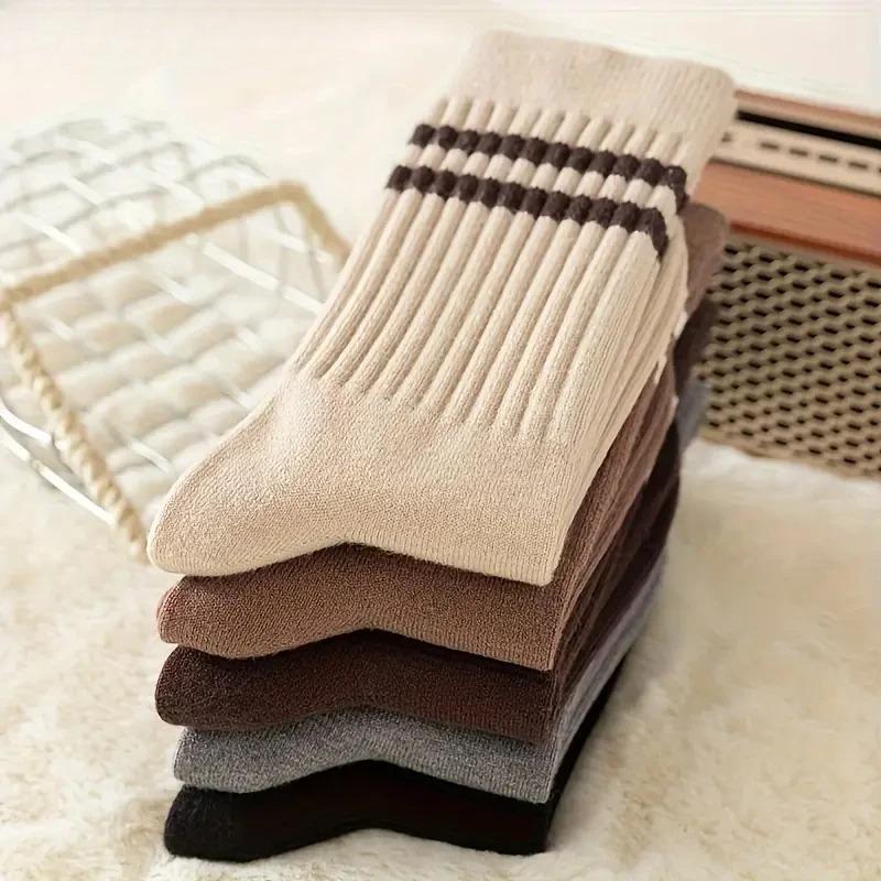 5 Pairs Pack Trendy Striped Crew Socks, Women's JK Fashion Socks for Sports Daily Wear, Cute Fall Winter Collection